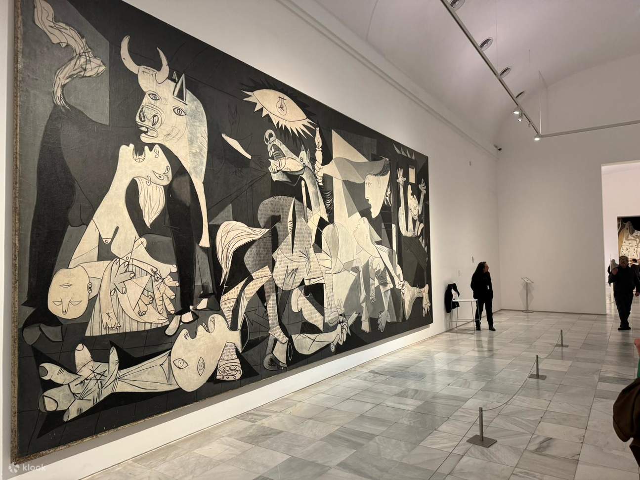 Reina Sofia Museum & Literary Quarter Walk