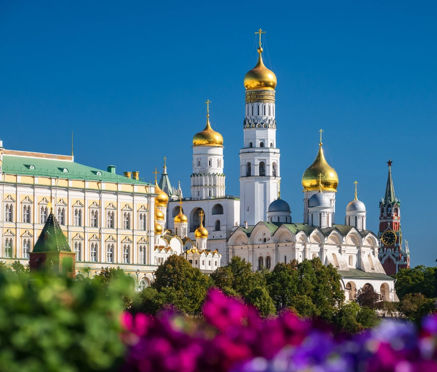 Kremlin Armoury & Cathedral Square Tour