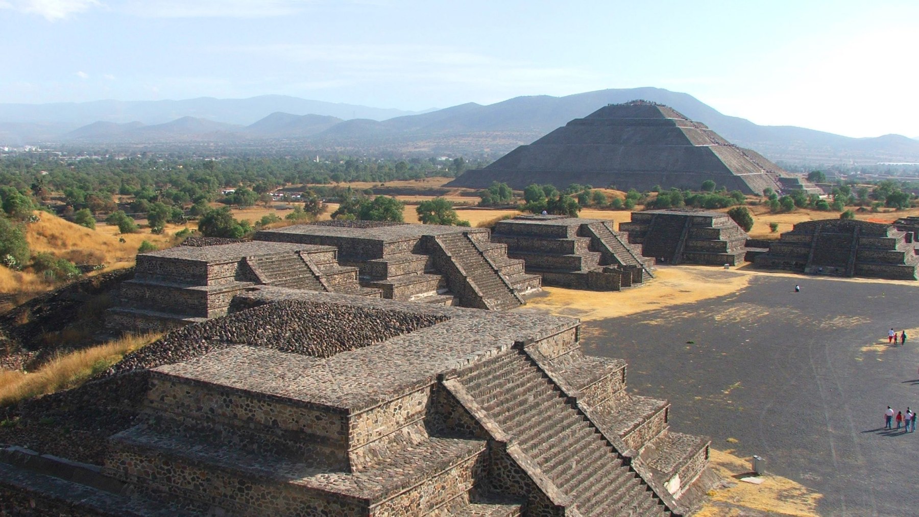 Teotihuacan Pyramids & Guadalupe Shrine Tour