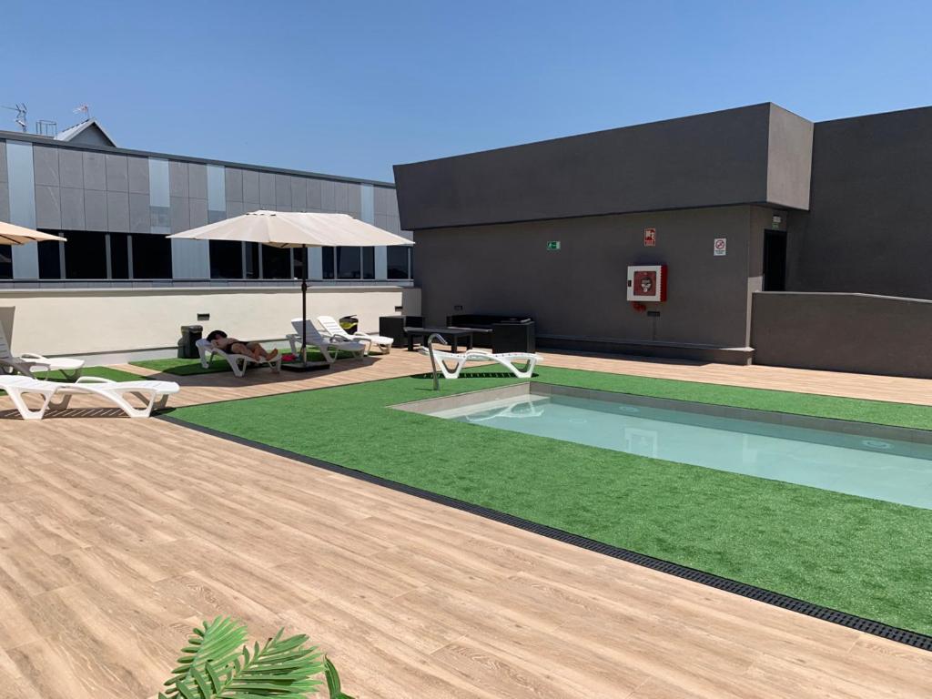Hotel Bestprice Alcalá - Modern Comfort in Madrid