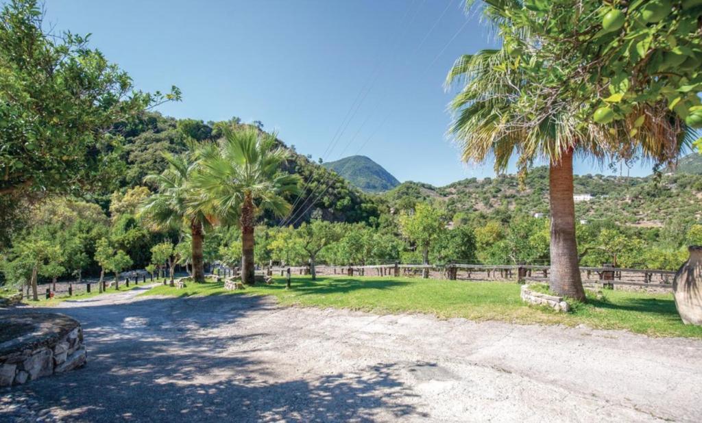 Finca El Huertezuelo - Exclusivo Hotel Rural 4 Estrellas en Ubrique, Cádiz